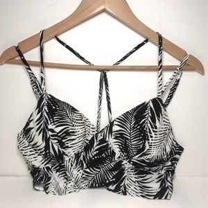 Forever 21 black/white palm tree print crop top